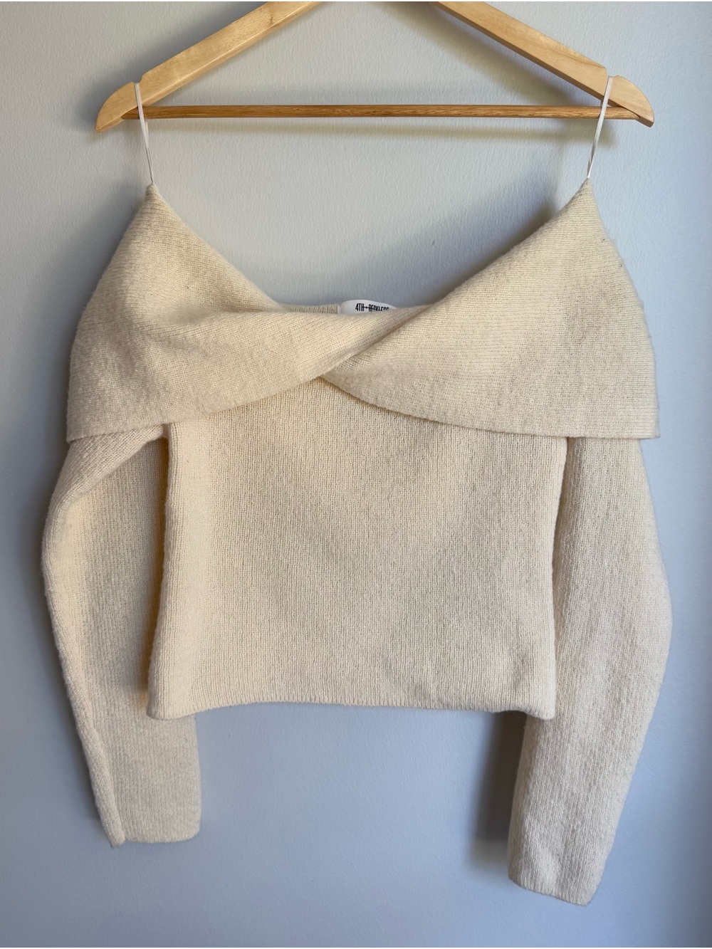 NWT 4th and Reckless Off the Shoulder Sweater